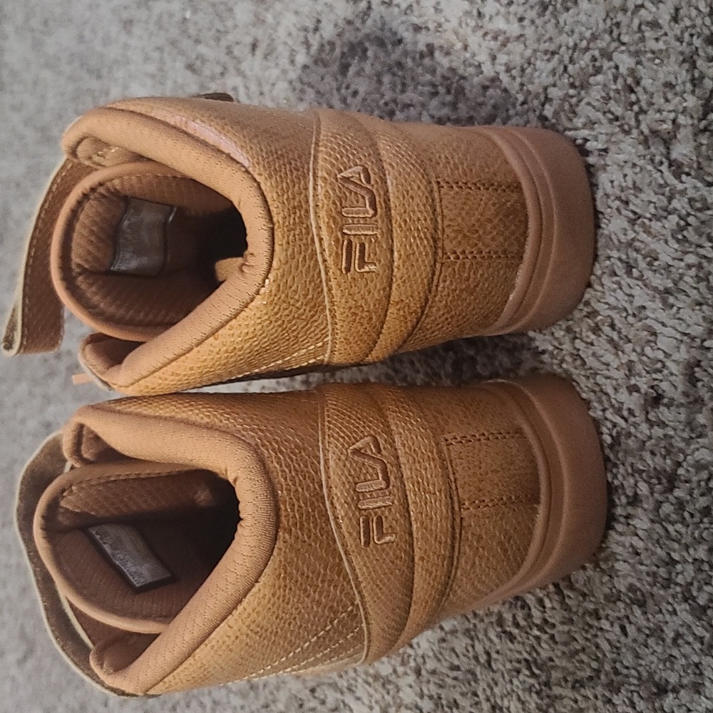 SHOES - Picture 4 of 8